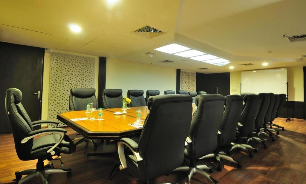 The Grand Orion - Greater Kailash New Delhi Exterior photo
