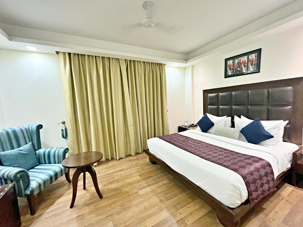 The Grand Orion - Greater Kailash New Delhi Exterior photo